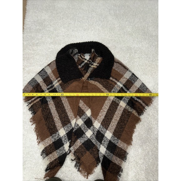 Accessory Street New York Poncho/Shawl NWOT Soft Boucle Knit Cowl One Size - Picture 2 of 6